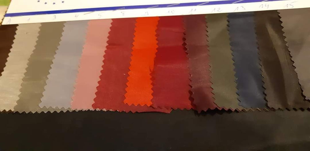 Doublure Taffetas en Gros : La Finition Parfaite pour vos Collections