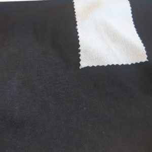 Jersey Crézia en Gros : La Fluidité Infroissable pour les Professionnels