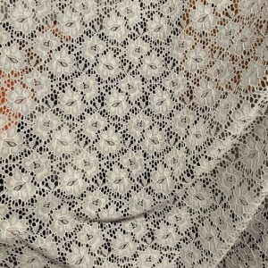 Tissu dentelle câblée écru polyamide lycra