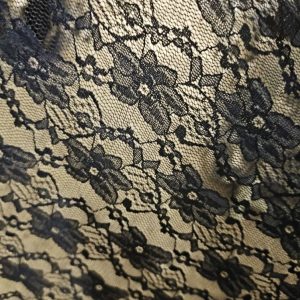 tissu dentelle marguerite marine