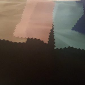Mousseline de Soie en Gros : La Légèreté Absolue pour vos Collections
