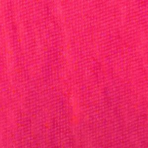 tissu satin de viscose fushia