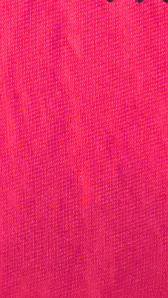 tissu satin de viscose fushia