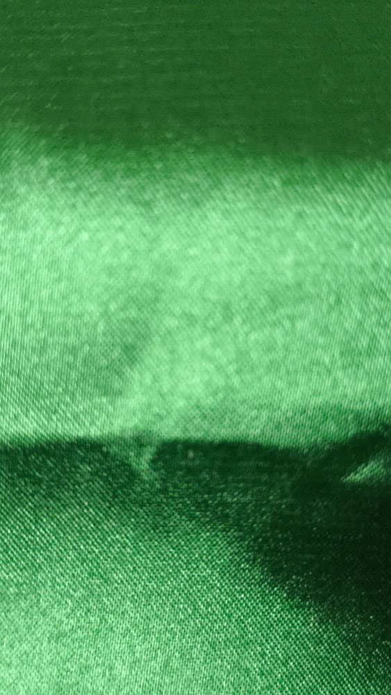 tissu satin lycra vert sapin
