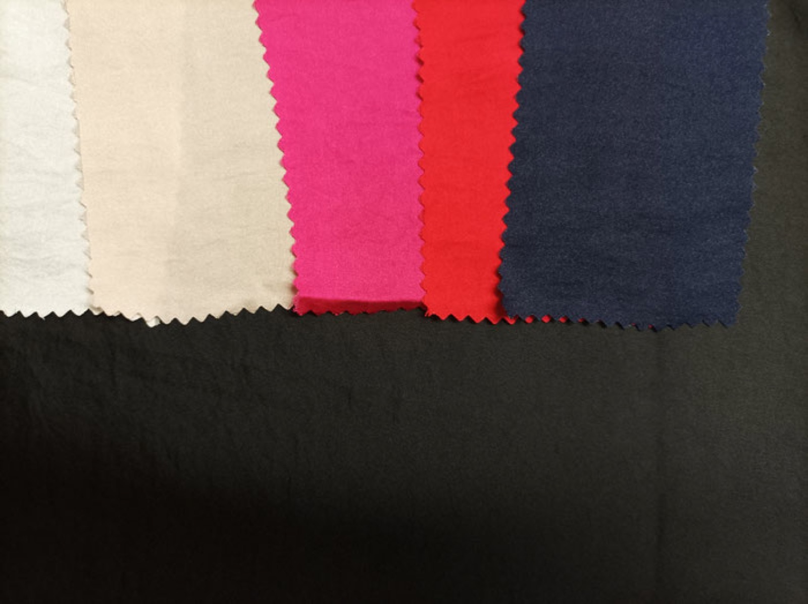 tissu satin muse